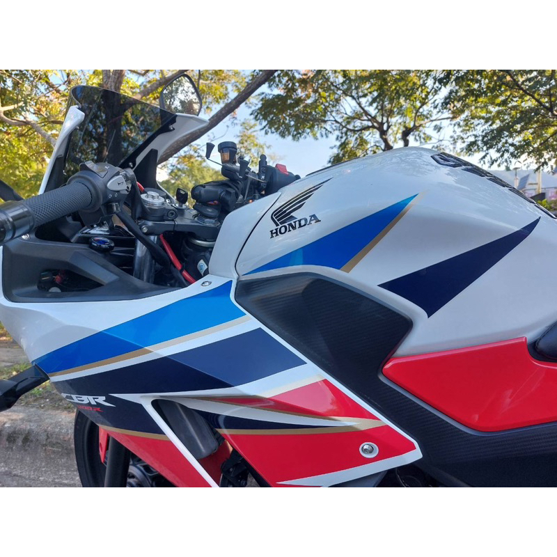 2016 HONDA CBR300R ABS