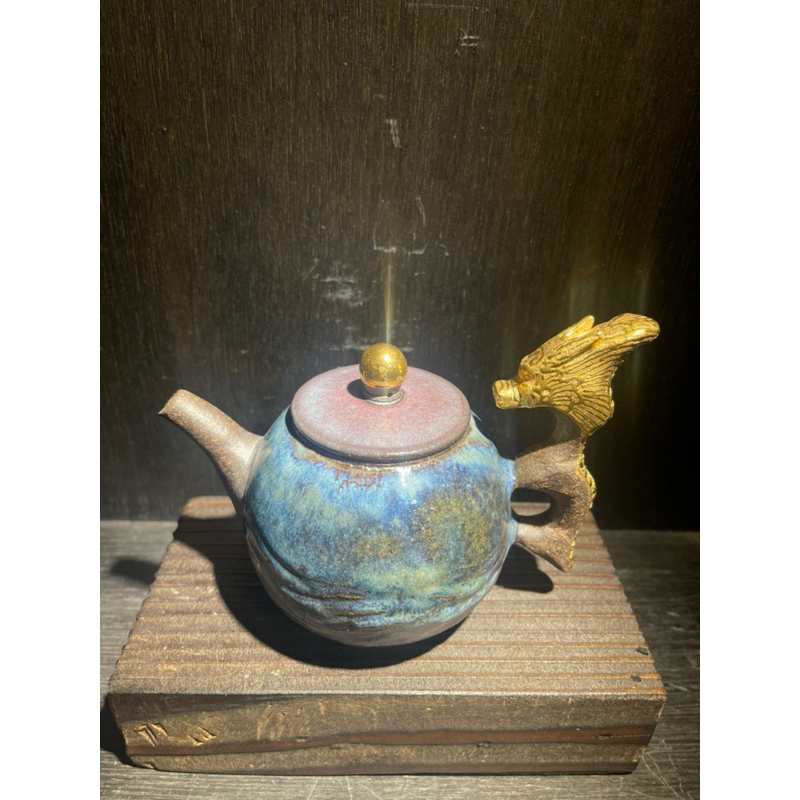 陶藝名家-許旭倫老師-志野釉龍年如意手工茶壺；不含木座