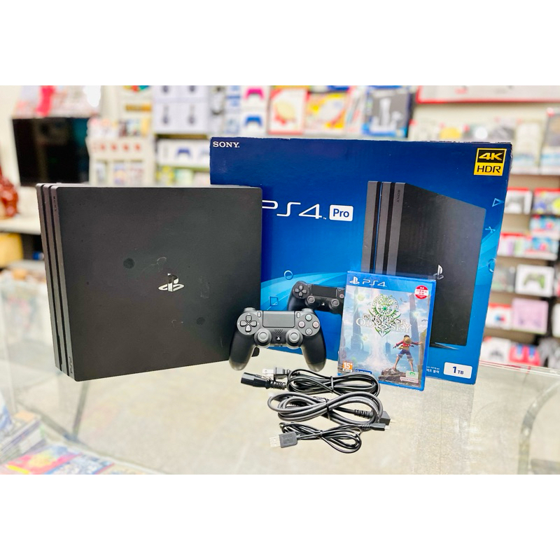 【東晶電玩】 PS4 PRO 1TB 主機 黑色 7017B型 台灣公司貨+遊戲軟體（二手、現貨 )