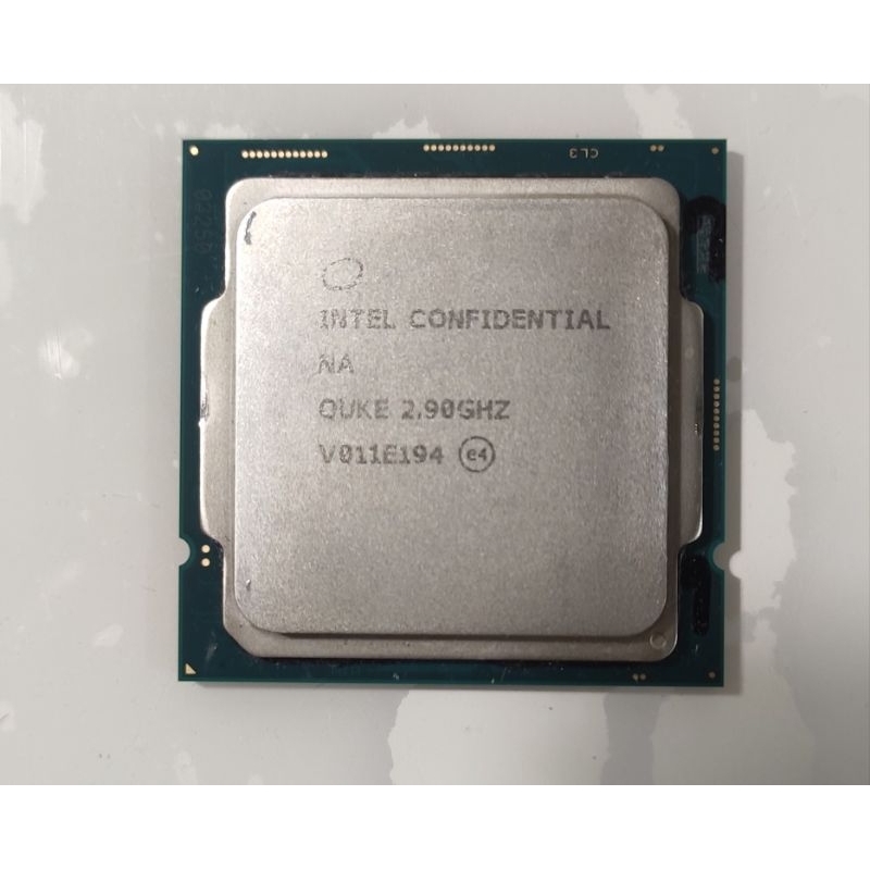 INTEL 10代COMET LAKE S含內顯,極新工程版I7-10700,2.9GHZ(右邊有畫到奇異筆不影響功能)