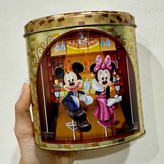Disney香港迪士尼紀念收納鐵盒 二手 小物收納 糖果盒