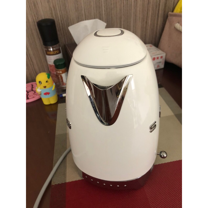 二手珍珠白色 Smeg kettle 溫控熱水壺 KLF04WH，英國🇬🇧220V電壓