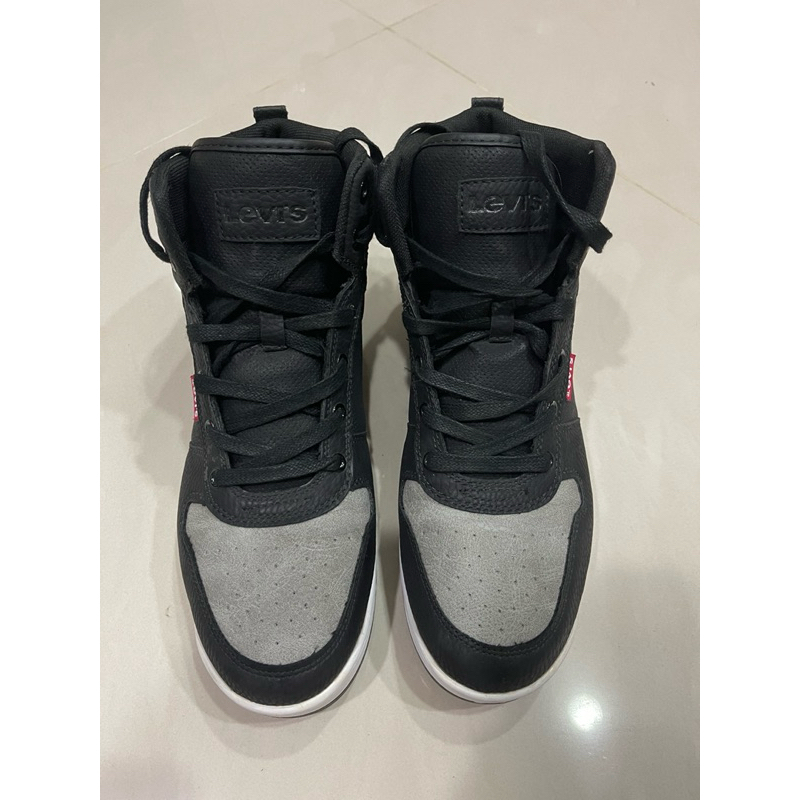 Levis 男式 Keston-WX 高筒板鞋，黑色/灰色，8.5碼