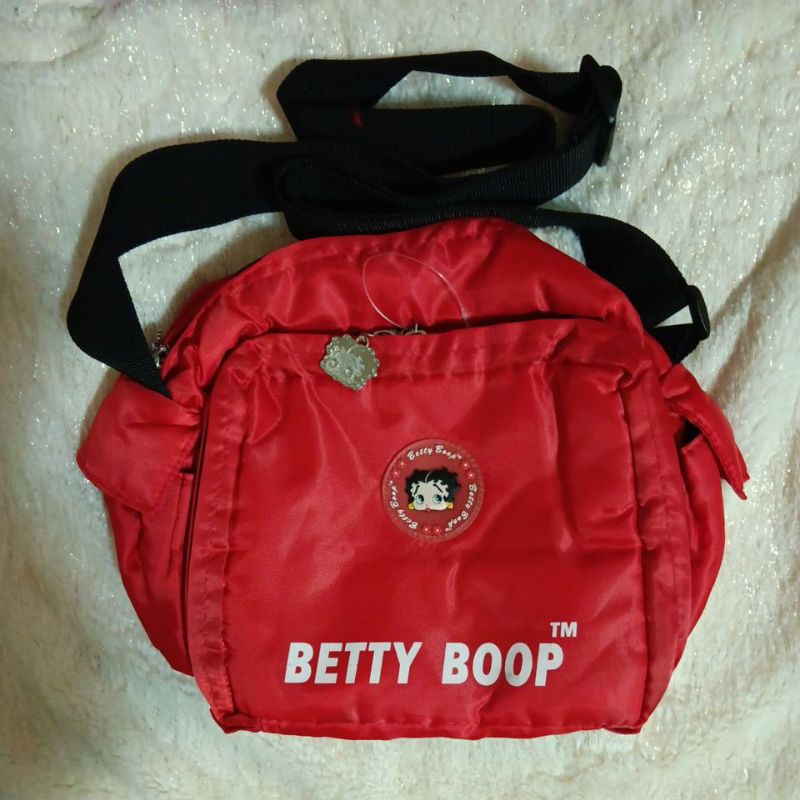 全新的 BETTY BOOP 貝蒂 側背包 包包 皮包 肩背包