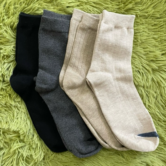 平價素色襪 生日 聖誕節 交換禮物 韓國 可愛 文青 學生 米白 灰 黑 奶茶