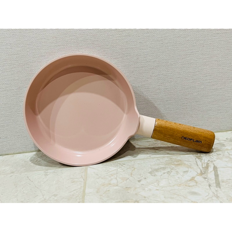 【全新】NEOFLAM Blossom 煎蛋鍋16cm（不挑爐具 瓦斯爐電磁爐可用） 粉紅色