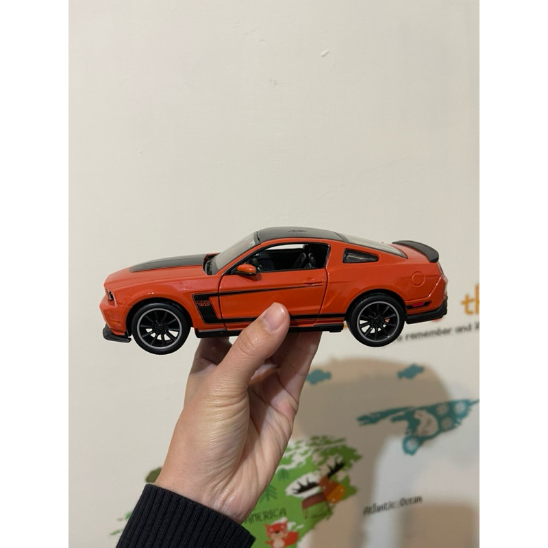 [二手收藏模型］1:24福特Ford Mustang320 汽車模型 兒童玩具 收藏 跑車 交換禮物