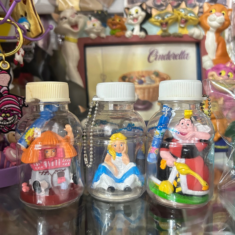 整組售 迪士尼 愛麗絲 房子愛麗絲 紅心皇后 絕版 老物 稀有 瓶中公仔 盒玩 公仔 扭蛋 寶特瓶公仔 收藏 早期 玩具