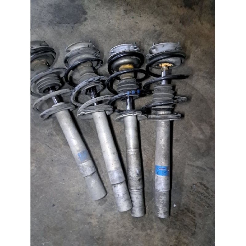 bmw e39 520 525 530 用中古前避震器，一對1500