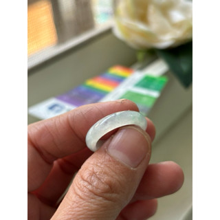 內徑18，國際戒圍14，no91，玉到愛，冰白翡帶綠翡翠戒指（戒圈），牛毛紋無扣，保證緬甸玉A貨翡翠