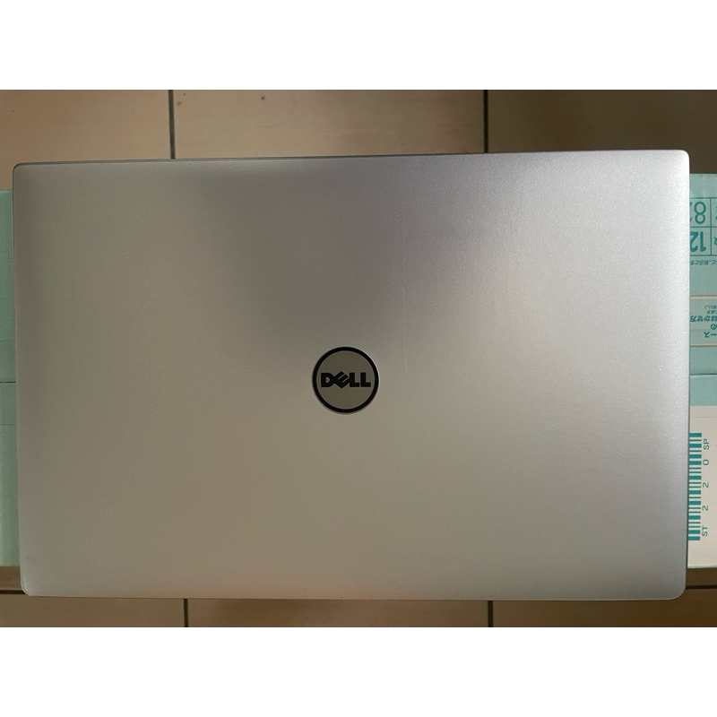 Dell XPS 15 9550 Intel Core i7-6700HQ 16GB 2個256GB SSD