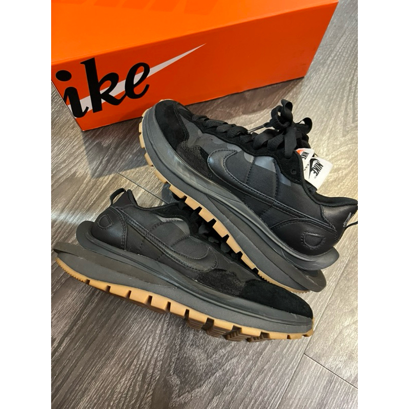 BLS • 中古 23.5cm  NIKE SACAI VAPORWAFFLE 黑 黑生膠 DD1875-001