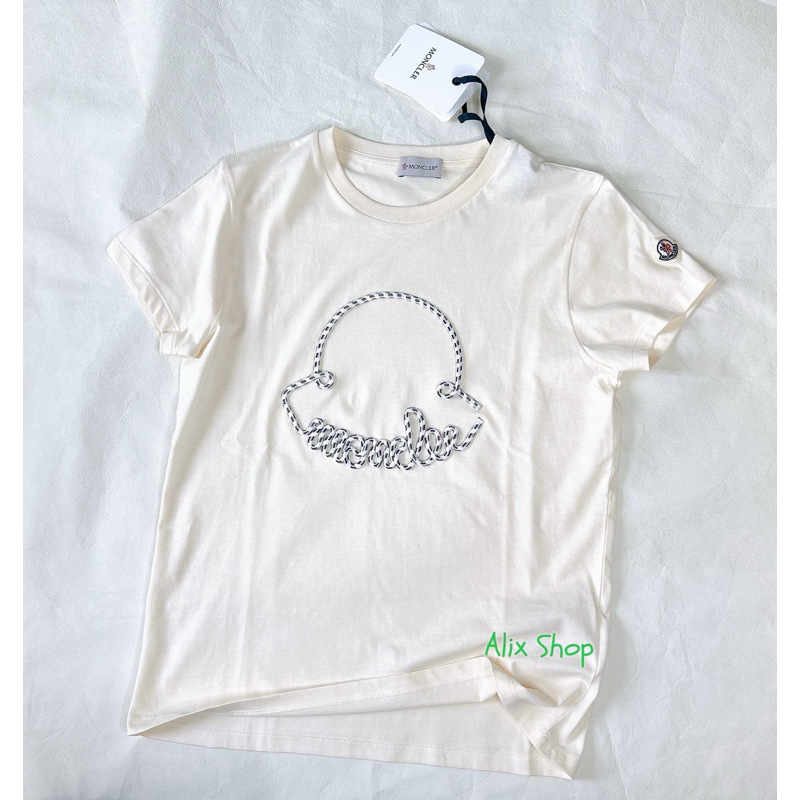 2024 Moncler 女童裝 夏天船繩 設計、航海風、米白色 手臂、貼布 徽章Logo 短袖 T恤。