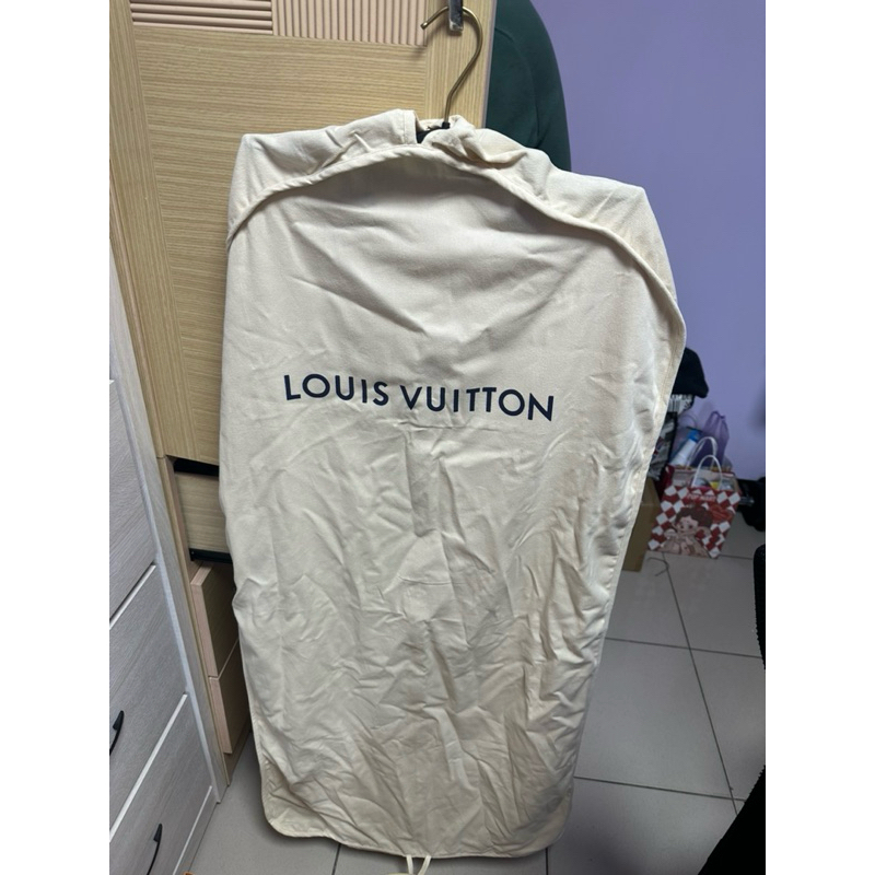 Louis Vuitton 大衣防塵套+衣架 LV