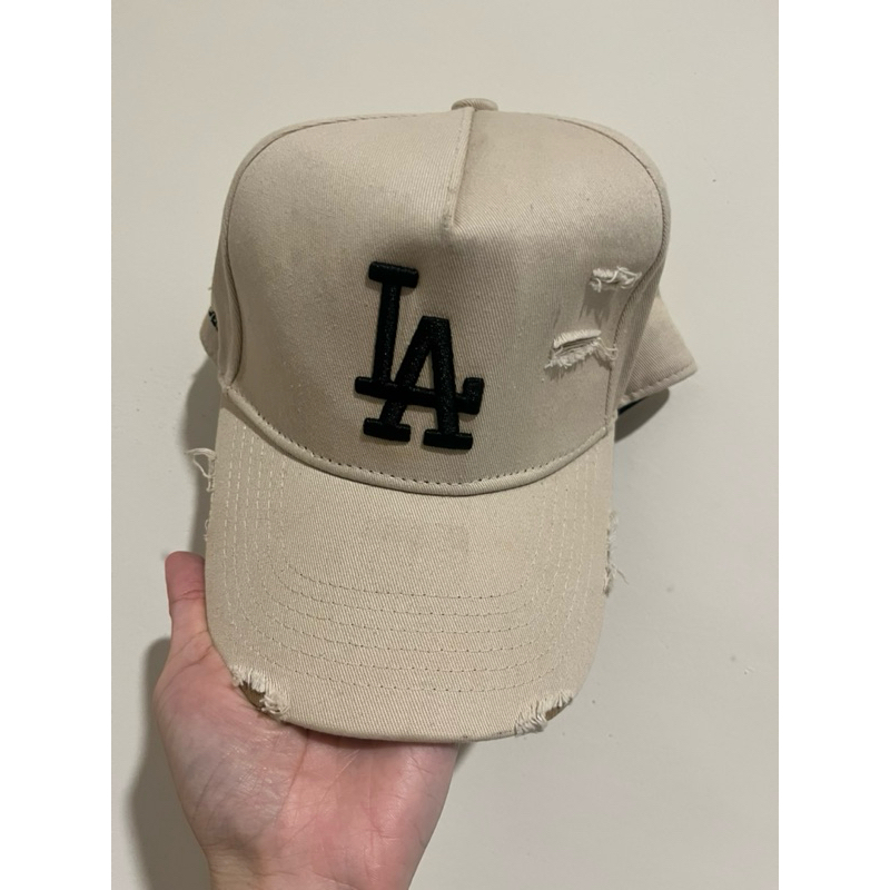 二手LA奶茶色乳白色挺帽，棒球帽，老帽，復古款MLB系列