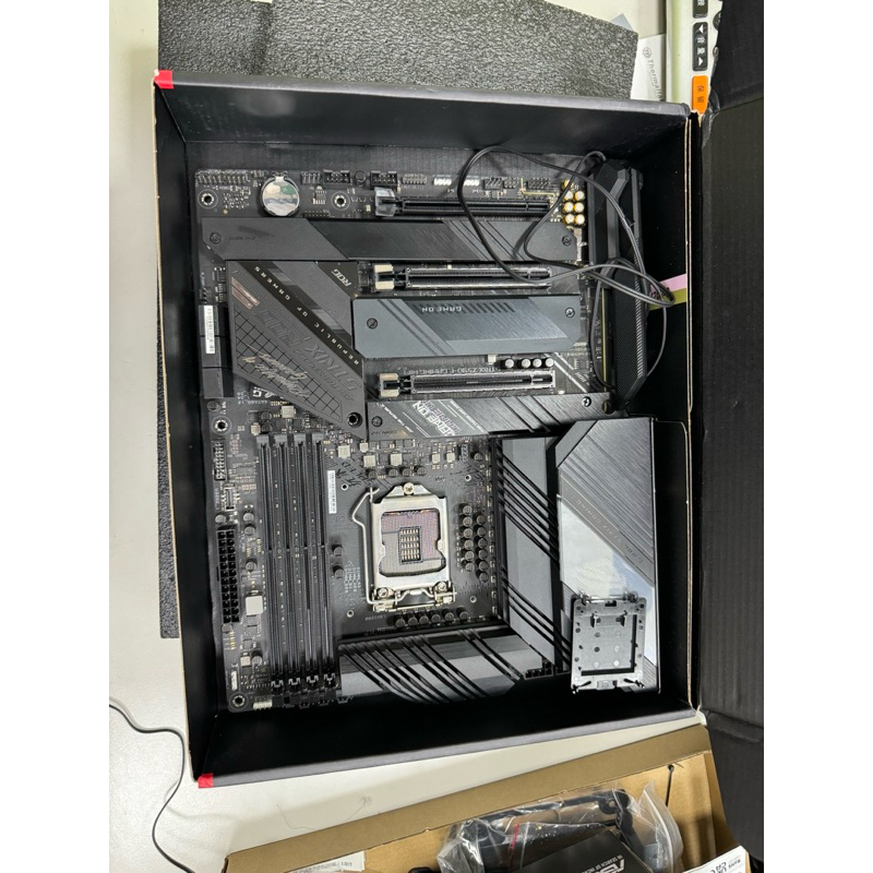 華碩asus z590-f gaming lga1200主機板