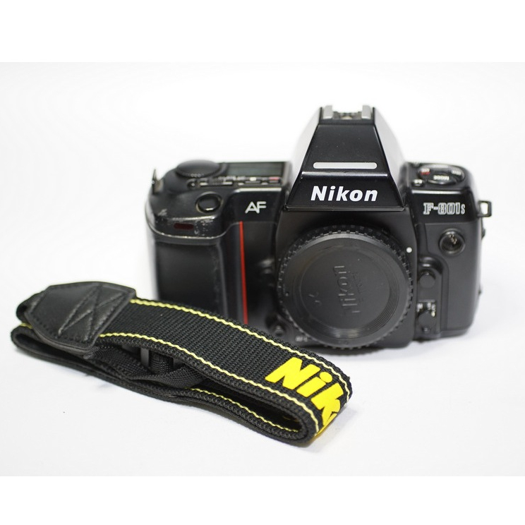 中階機身 Nikon F-601 QD 底片機身(二手保固2個月,贈全新電池與背帶)