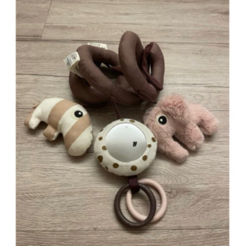 丹麥 done by deer 粉色 大象 玩偶 鏡子 固齒環 推車 汽座 嬰兒床 卷卷玩具