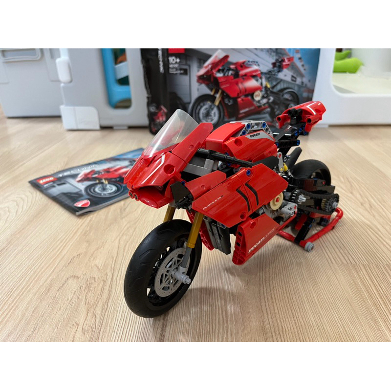 樂高 LEGO 42107 DUCATI Panigale V4 R摩托車 紅色 科技系列 二手 已組 盒書皆在