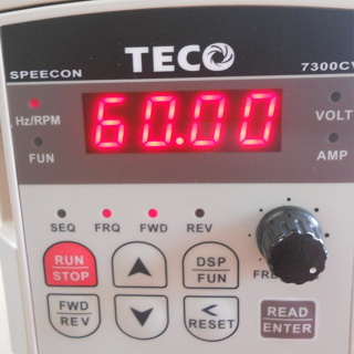 TECO東元變頻器7300CV 0.5HP JNTHBCBAR500BC-U-三相進出220V 0.4KW 1/2HP