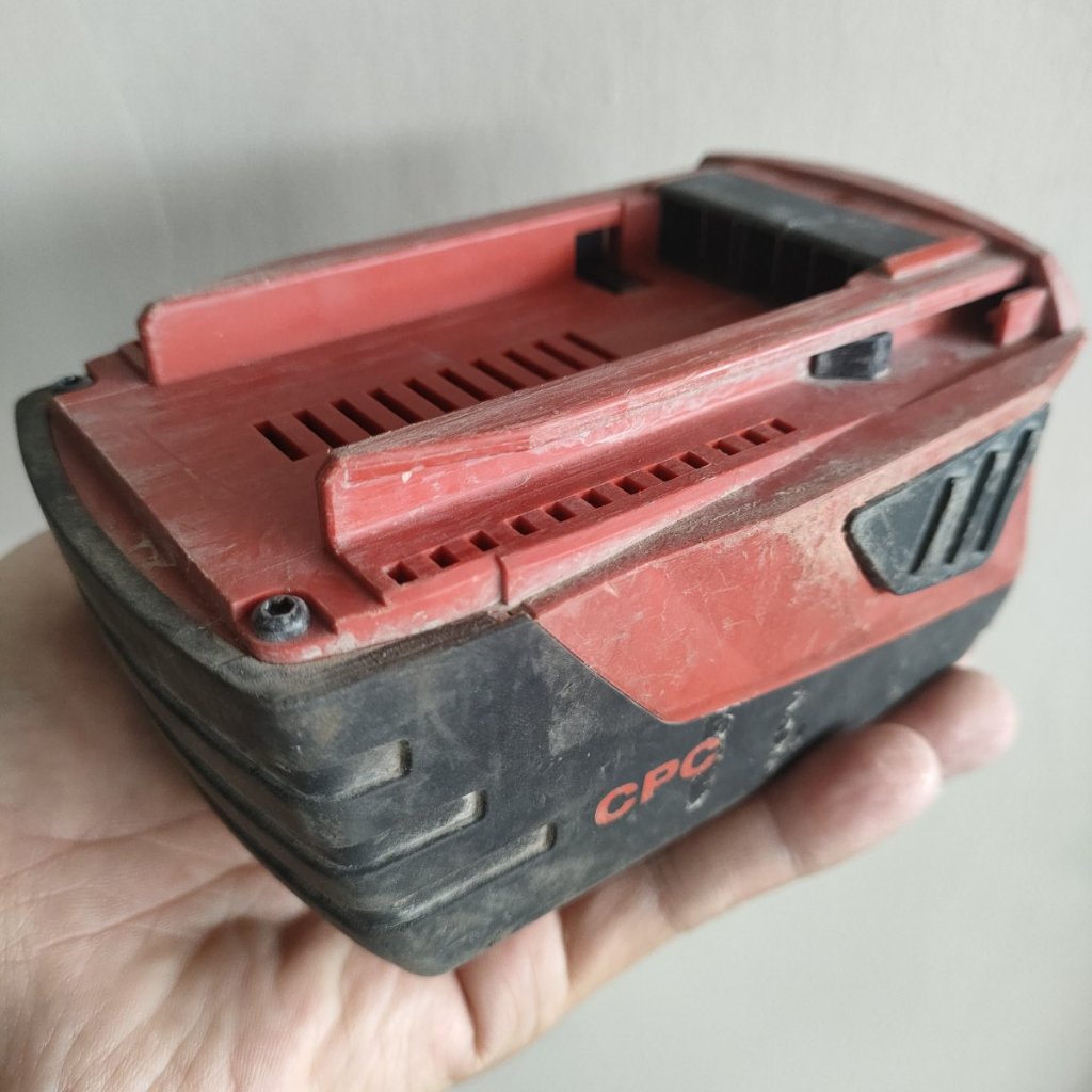 故障 零件機 HILTI 喜得釘 B 22/5.2 21.6V 5.2Ah 電動工具電池