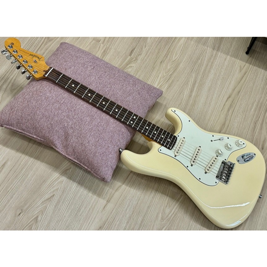 2012 Fender USA American Standard Stratocaster Olympic White