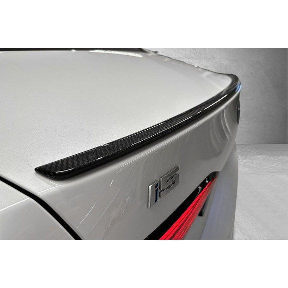 【現貨｜乾碳｜保固2年】BMW G60｜i5 升級 M款 乾式碳纖維 尾翼 壓尾 擾流版 卡夢 熱壓 520i M60