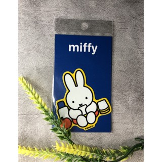 (現貨) 日本製 正在野餐的米飛繪本圖案造型貼紙 Miffy 米菲兔 繪本 防水耐光 行李箱貼紙 戶外貼紙 日本直送
