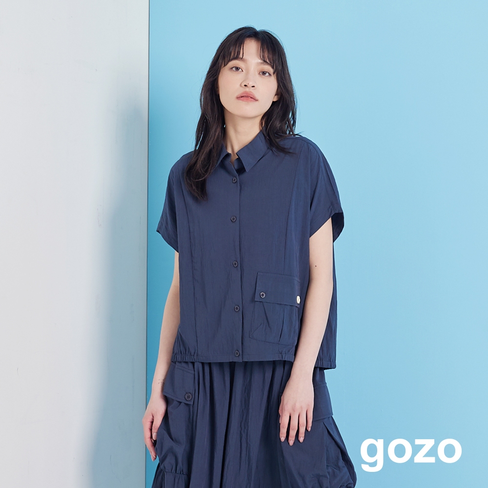 【gozo】微皺涼感配色扣口袋連袖襯衫(深藍/淺卡其_F) | 女裝 襯衫領 涼感