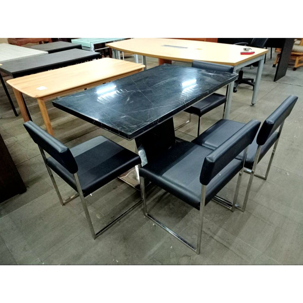 二手家具全省估價(集穎全新/二手家具)--厚實穩重優雅質感仿石面餐桌椅 1桌4椅 R-3042412