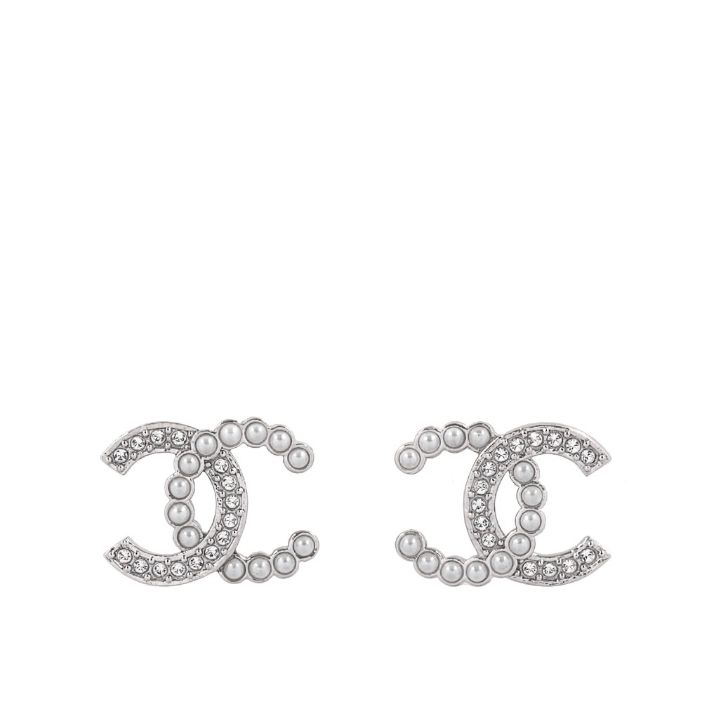 CHANEL CC Logo 水鑽及珍珠鑲飾針式耳環(銀色) ABD478 B16782 NY391