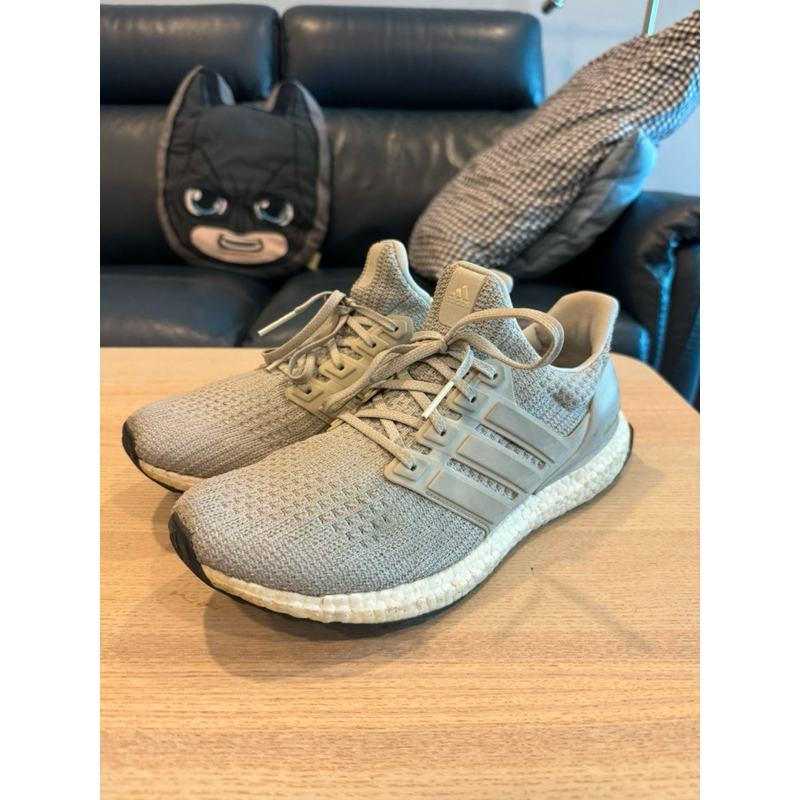 二手 愛迪達 adidas Ultra Boost 4.0 灰色 慢跑鞋 US 9.5