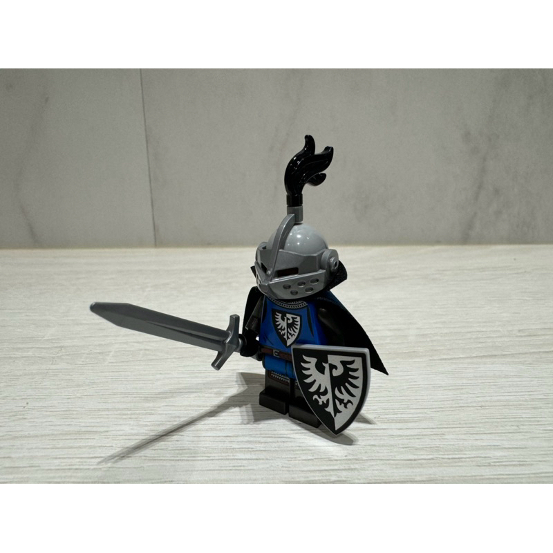 LEGO 10305 31120  黑鷹 劍士 頂配 盾牌 盔甲 黑羽毛 藍披風