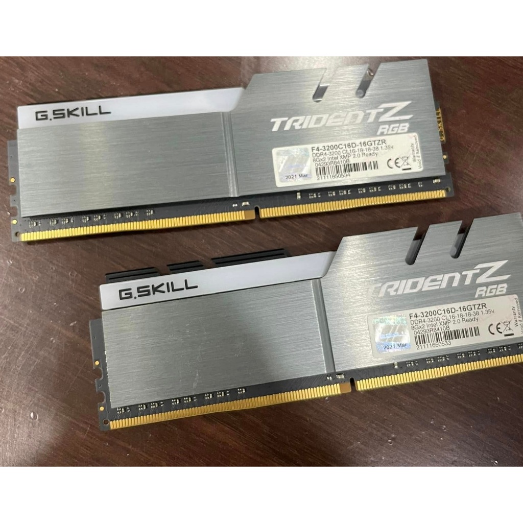 芝奇 幻光戟 DDR4 8Gx2 3200MHz 記憶體 雙通道 2條合售 正常使用 無盒裝