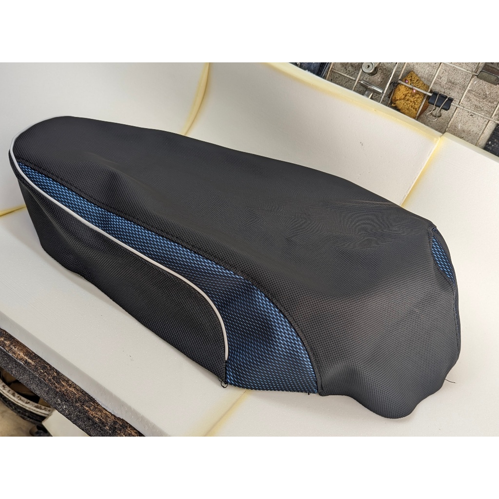 DIY 光陽KYMCO VJR110一代專用皮套 止滑皮 藍邊 紅邊 機車座墊皮 買皮套送一排黑色耐鏽裝釘