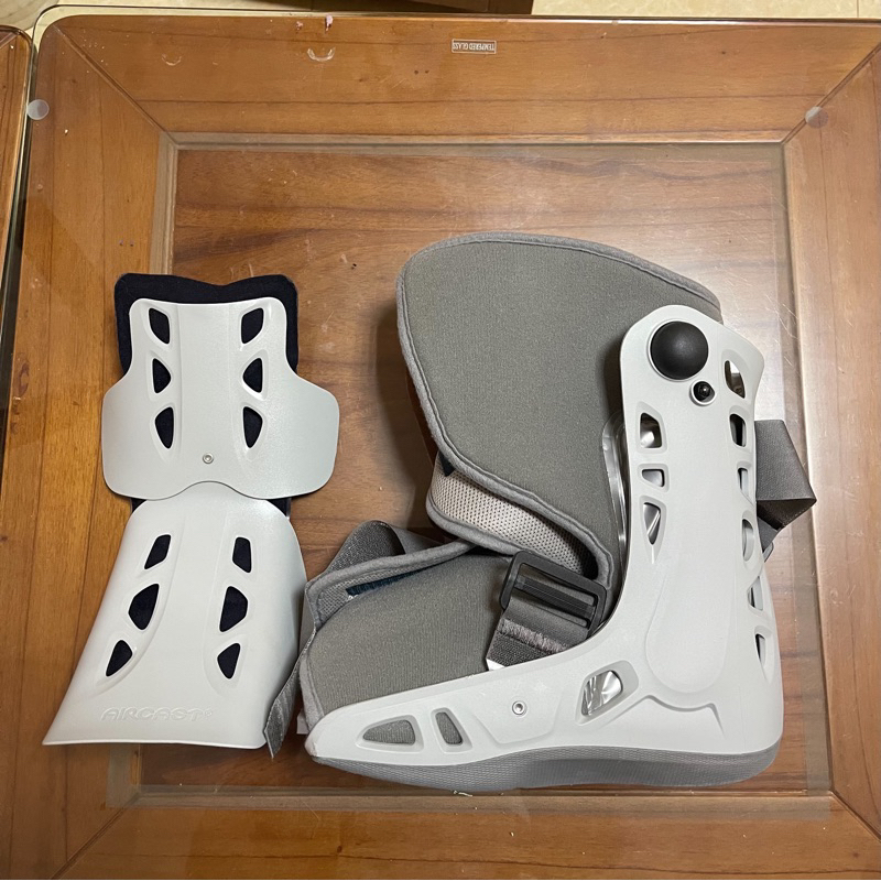 二手：美國AIRCAST氣墊復健鞋、足踝護具（輕微骨折、阿基里斯健、骨折開刀復健）