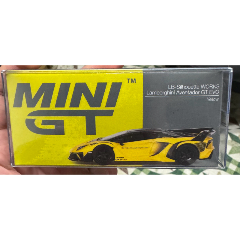 1/64 MINI GT #639 左駕附贈膠盒 Lamborghini LB Aventador GT evo 黃色