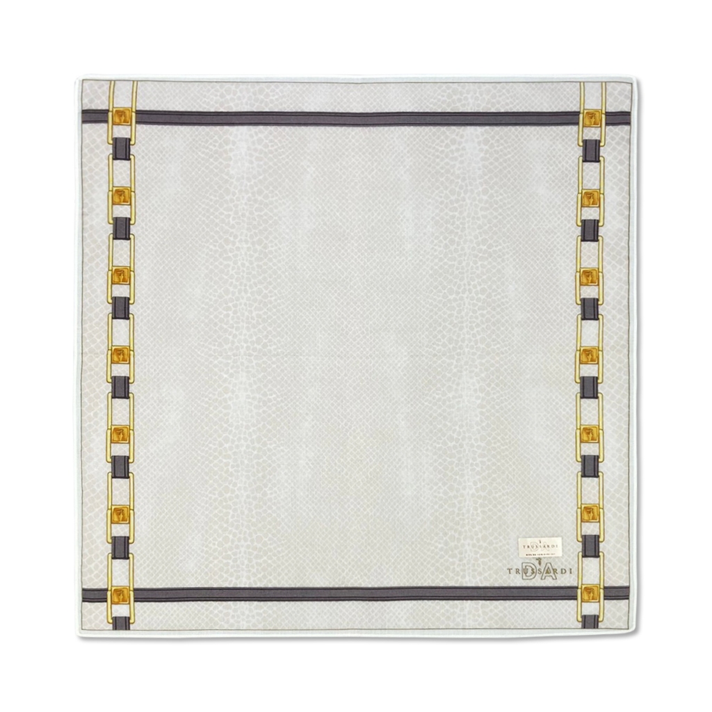[稀有品] Trussardi 楚薩迪 象牙白色蟒蛇皮紋 金色方鎖鏈LOGO極度時髦方巾 單邊46(cm)