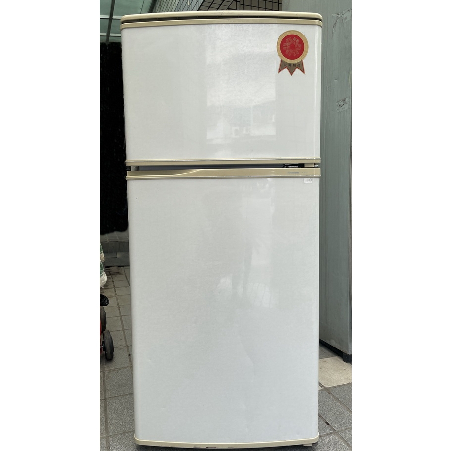 高雄市區 免運費 143公升 大同  二手冰箱 小型雙門冰箱 功能正常 有保固 有現貨
