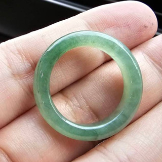 ⇱ 丞靚珠寶 天然翡翠緬甸A貨 黃加綠 種水 細版 戒指 18.1mm 附臺證
