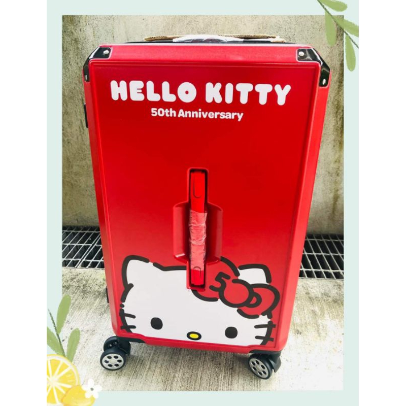 Hello kitty 50周年運動行李箱（24吋）原價3980元/個