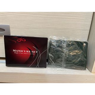 MANICURE SET。股東會紀念品。高階美甲組。指甲刀組。指甲剪組。修剪指甲。不鏽鋼4件式修容組。