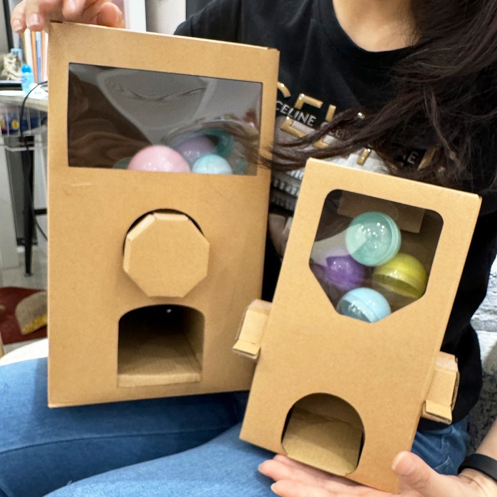 彩繪 DIY 扭蛋機 紙製扭蛋機 轉蛋機 扭蛋機台 轉蛋 手作紙箱 七夕扭蛋 交換禮物 手工藝【G110133】