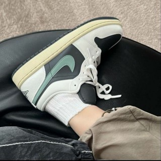 -EJ- 現貨 NIKE AIR JORDAN 1 AJ1 奶油底 黑綠 莫蘭迪綠 女鞋 DC0774-001