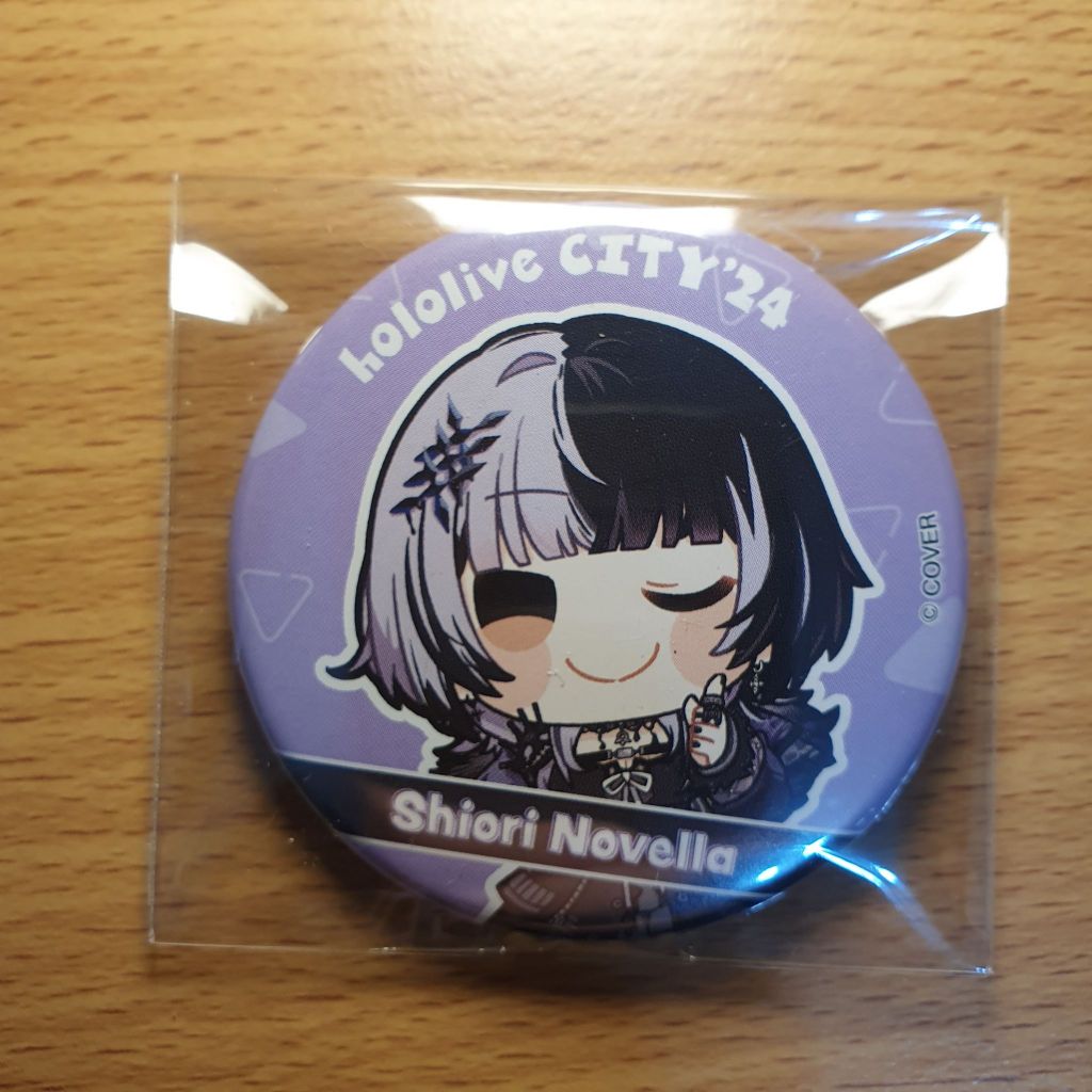 【推推屋】hololive CITY '24 Q版徽章 Shiori Novella EN advent 降臨組