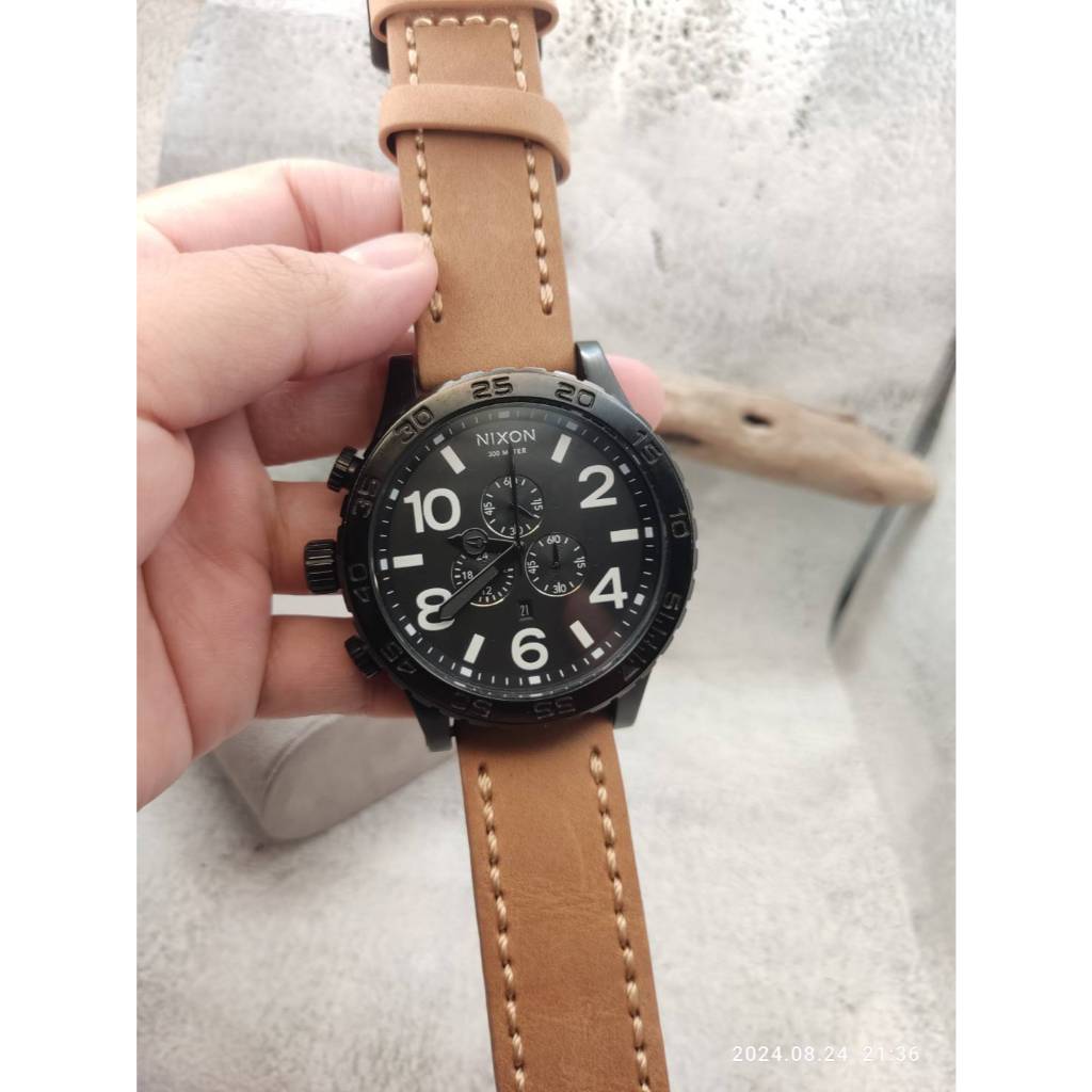 原$20,900  NIXON 300m 潛水錶 外圈可轉 大錶徑 錶玻透亮 黑米 男錶 手錶 尼克森  二手 正品