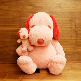 現貨不用等❗️日本 正版 PEANUTS HOTEL Cafe限定 史努比 粉紅 粉色 趴姿 Snoopy 娃娃 吊飾