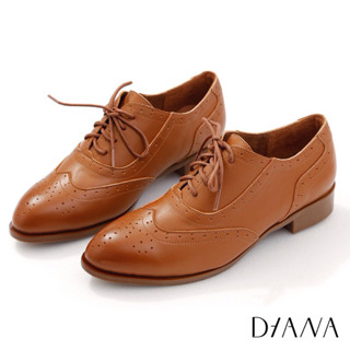 DIANA 3cm 真皮 質感牛皮 水染擦色 綁帶 尖頭 低跟 牛津雕花鞋-焦糖