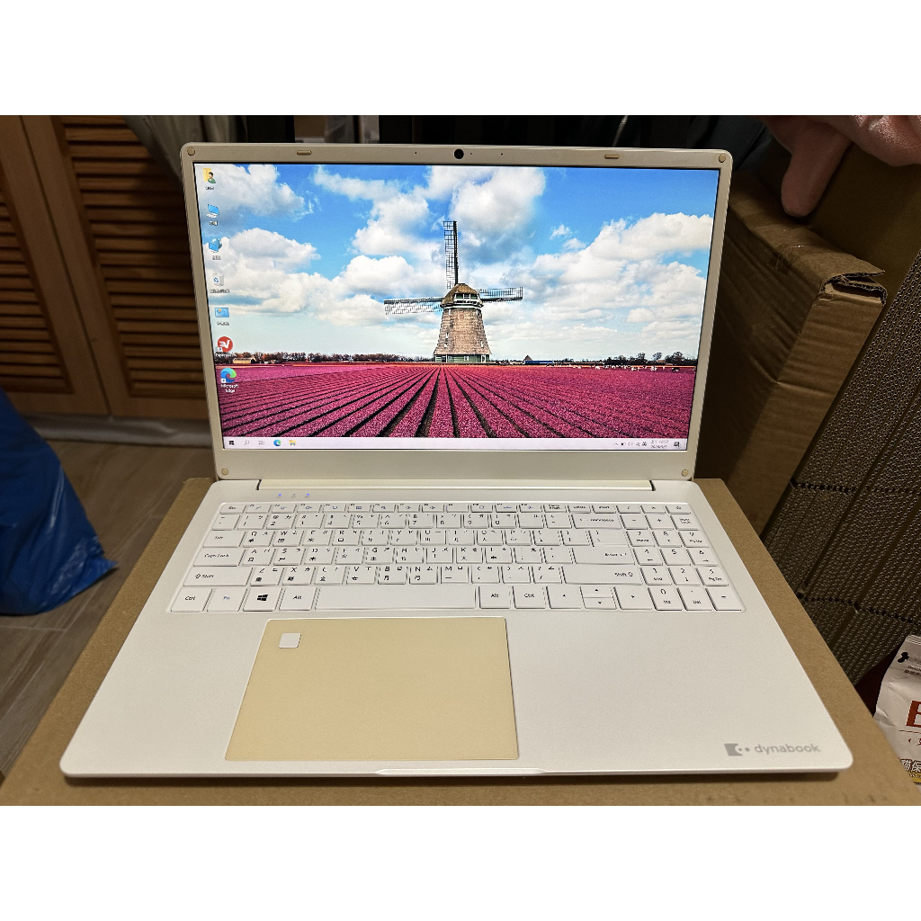 Dynabook CS50L-HW 15吋10代輕薄筆電 i3-1005G1處理器 保固中