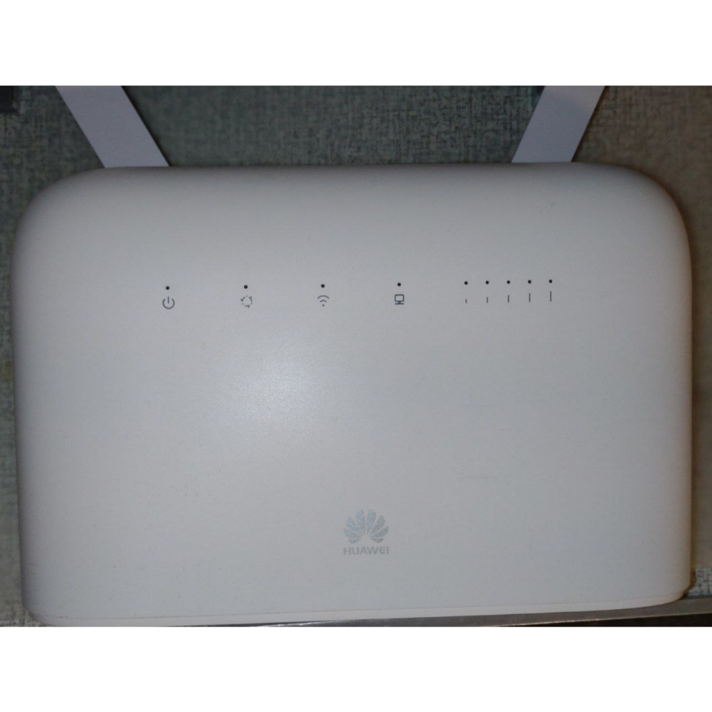 HUAWEI 華為 B715 無線路由器 家用網路 4G網路分享器 5G 附雙天線